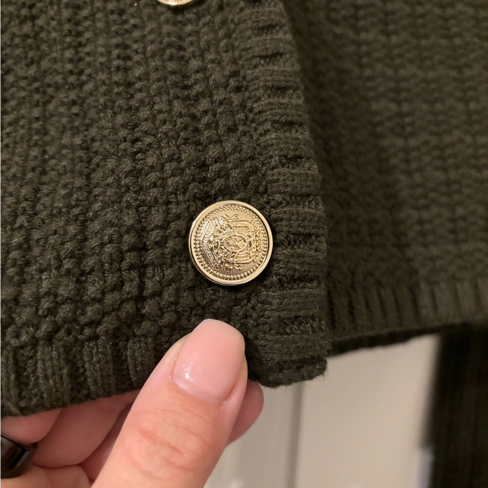 H&M Dark Olive Green Knit Cropped Cardigan - Picture 2 of 3